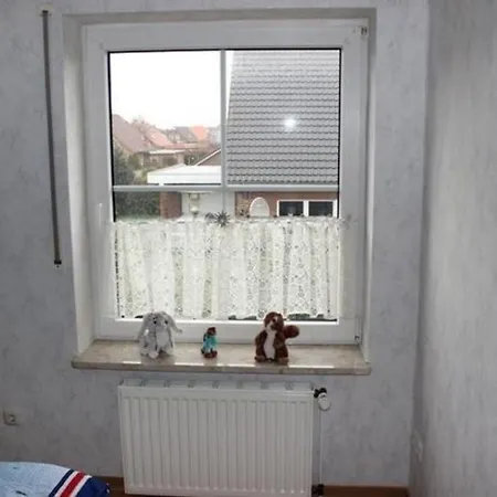 Apartment In Burhave Mit Grill Und Garten *