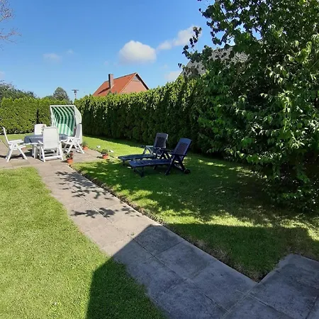 In Burhave Mit Grill Und Garten Apartment *